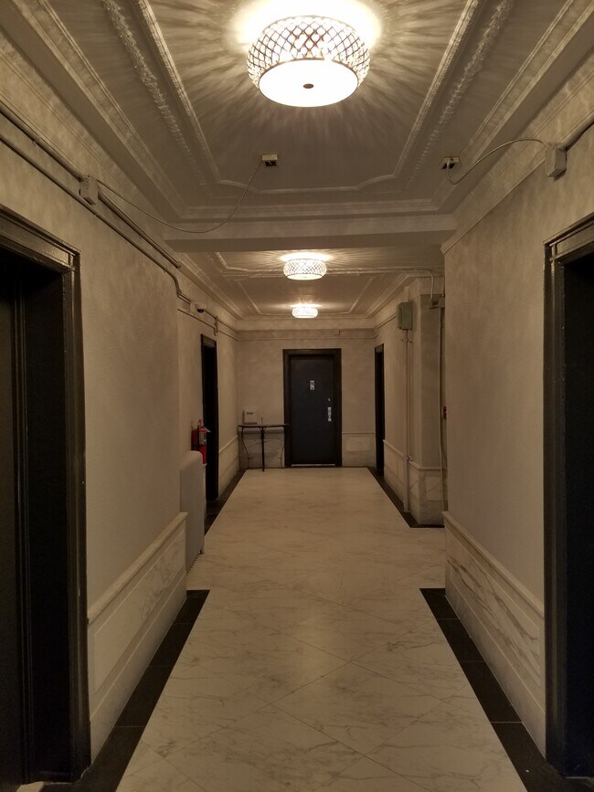Foto del edificio - 7320 Kennedy Blvd