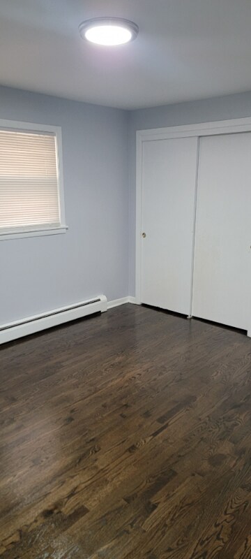 Foto del edificio - 5841 W Touhy Ave
