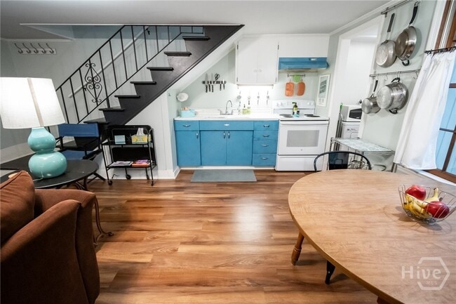 Building Photo - 290.5 Milledge Cir