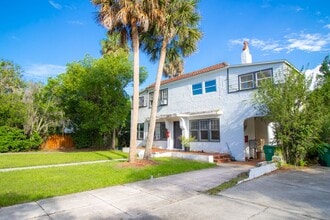 Building Photo - 408 W Howry Ave