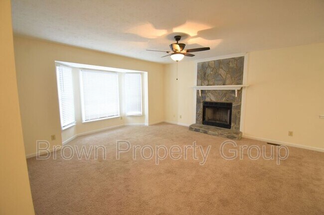 Foto del edificio - 711 Alexwood Dr