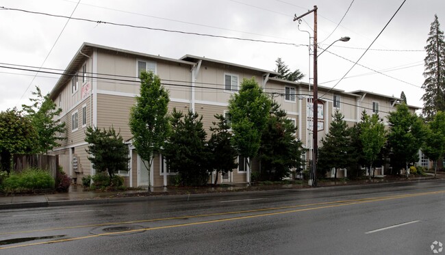 Interior Photo - Cedarhurst Village
