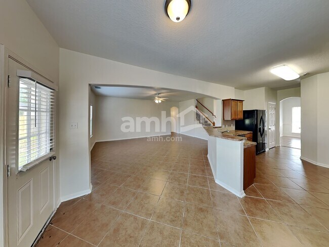 Building Photo - 1052 Shadow Glenn Dr