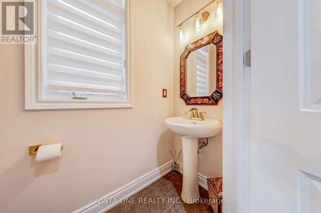 Photo du bâtiment - 26 Zenith Ave