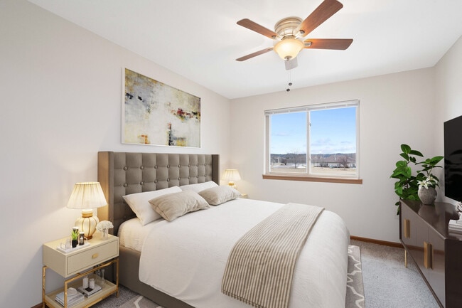 Building Photo - Stonefield Apartments