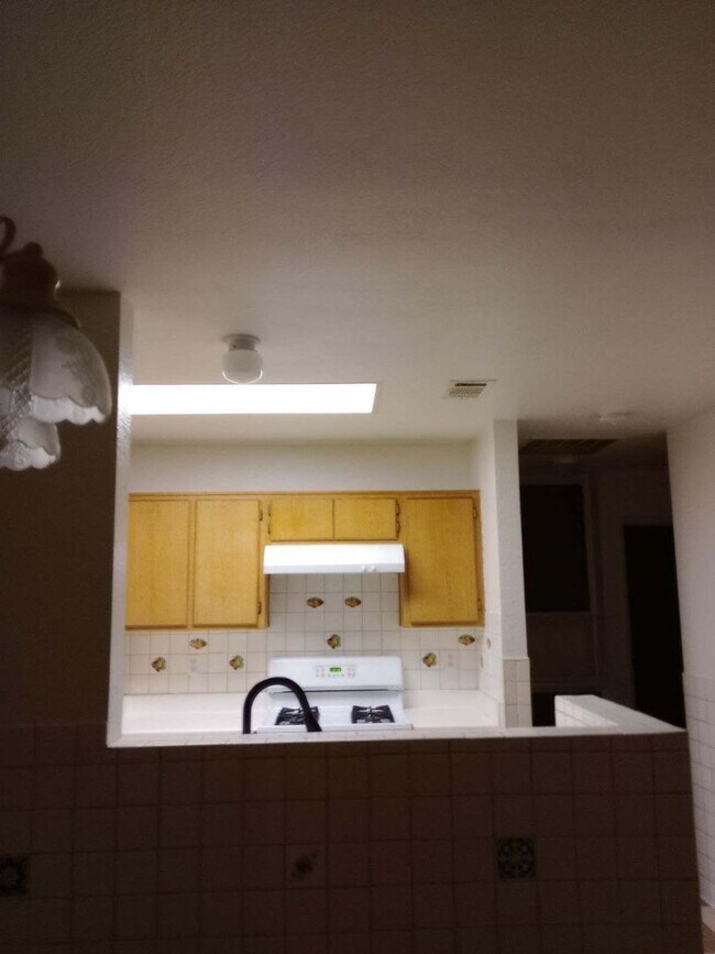 Foto del edificio - Spacious Home in Barstow.