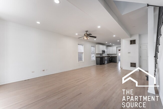 Foto del edificio - 2522 N Artesian Ave