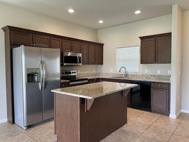 Foto del edificio - 1225 Sangria Cir