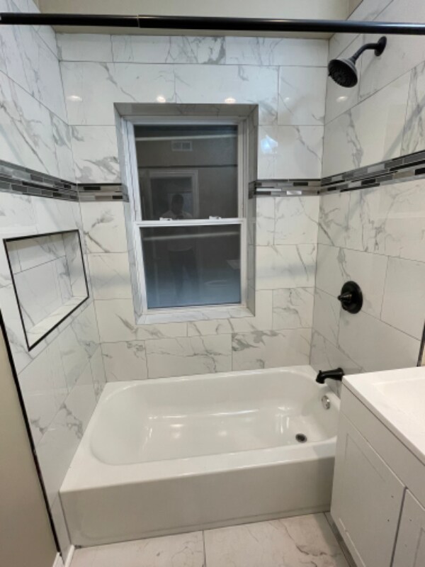 Foto del edificio - 3342 W Douglas Blvd