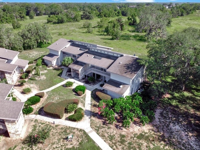 Foto del edificio - 2213 Burnway Rd