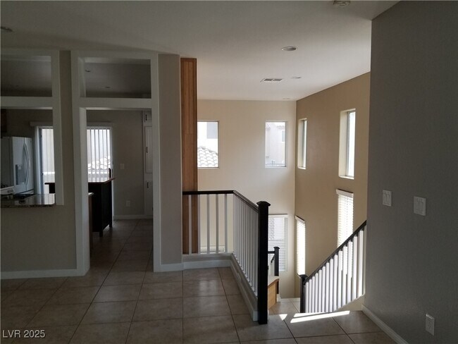 Building Photo - 6447 Oak Savanna Ct