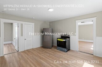 Building Photo - 387 Grove St