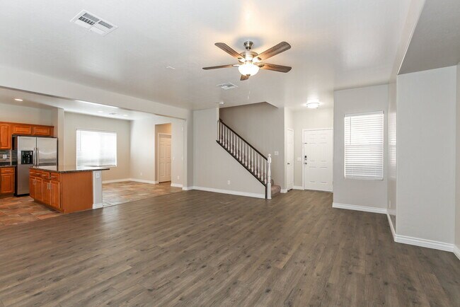 Foto del edificio - 7113 Mercurio Ave