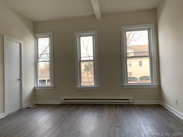 Foto del edificio - 142 W Cedar St