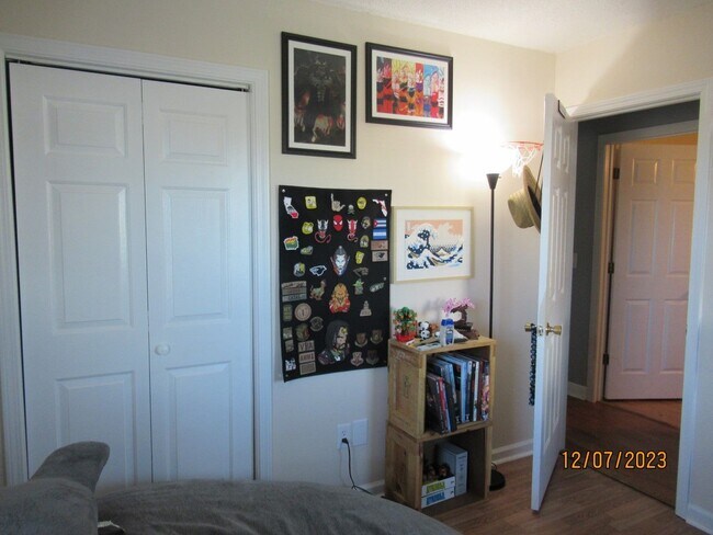 Building Photo - Minutes From SHAW AFB- 3 Bedroom, 2 Bathro...