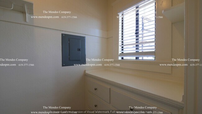 Foto del edificio - 425 E 1st St