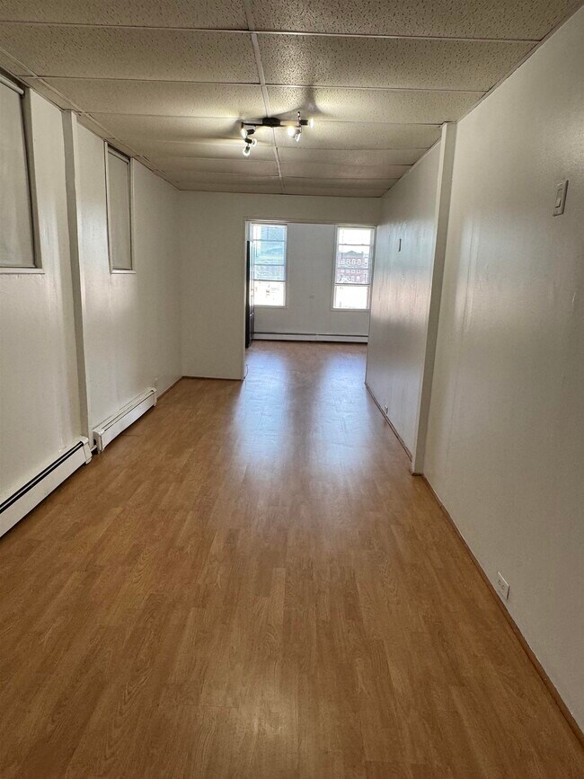 Foto del edificio - 630 Grand St
