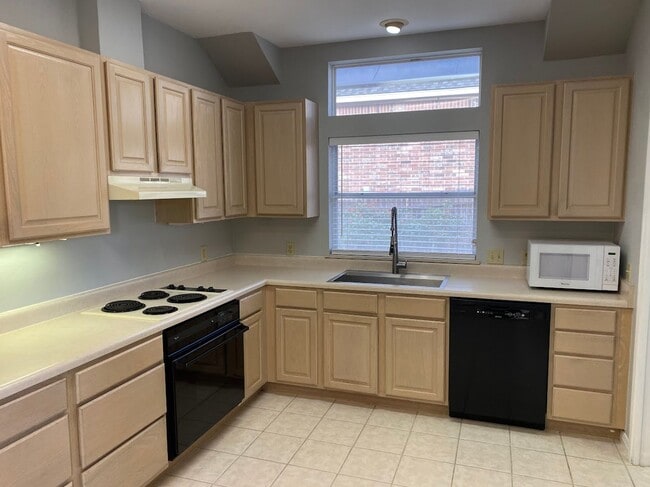 Foto del edificio - 13515 Demeter