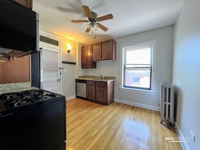 Building Photo - 0 bedroom in CHICAGO IL 60625
