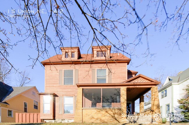 Foto del edificio - 15 Union Ave NE