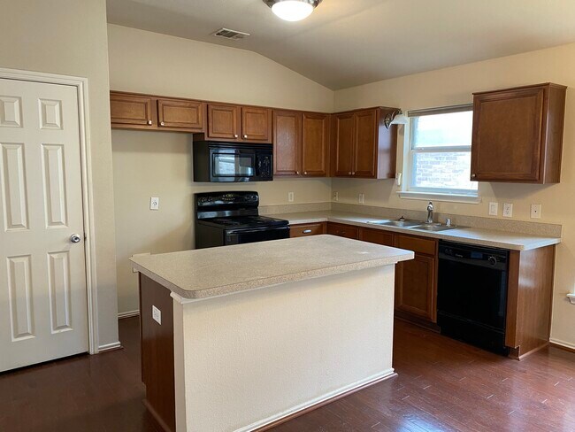 Building Photo - 8821 Highland Orchard Dr