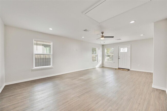 Foto del edificio - 923 E 36th St