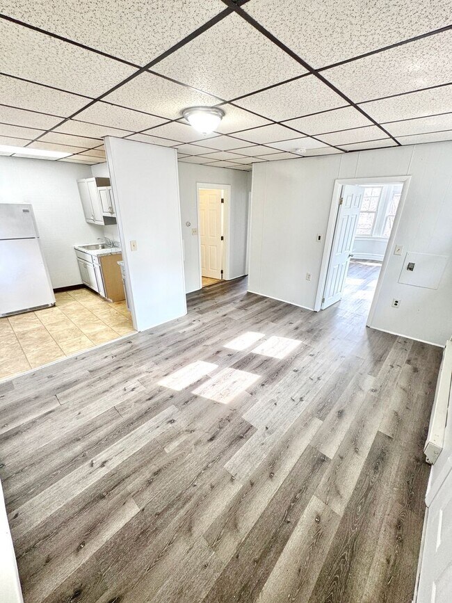 Foto del edificio - 295 S 14th St