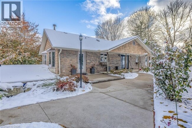 Building Photo - 434869 Zorra Line