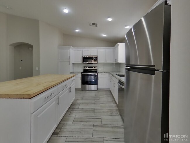 Foto del edificio - 2696 W Angel Way