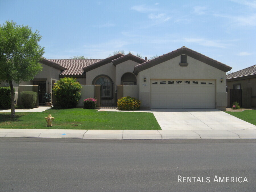 Foto principal - Immaculate 3 Bed 2 Bath in Mesa!