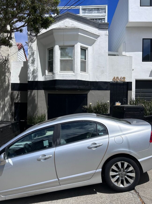 Photo - Charming Studio in Noe Valley House