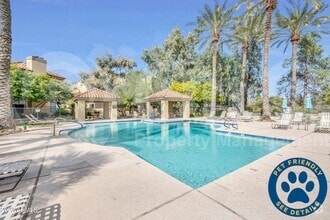 Building Photo - 4925 E Desert Cove Ave
