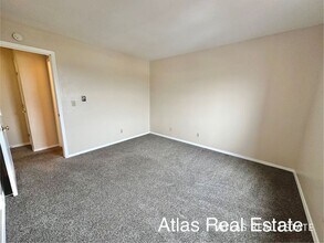Building Photo - 6970 Peyote Way