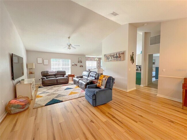 Foto del edificio - 6725 SW 83rd Terrace