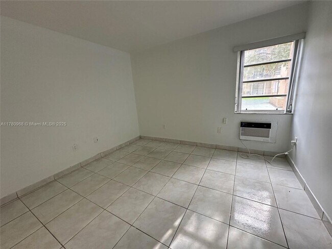 Foto del edificio - 4715 NW 7th St
