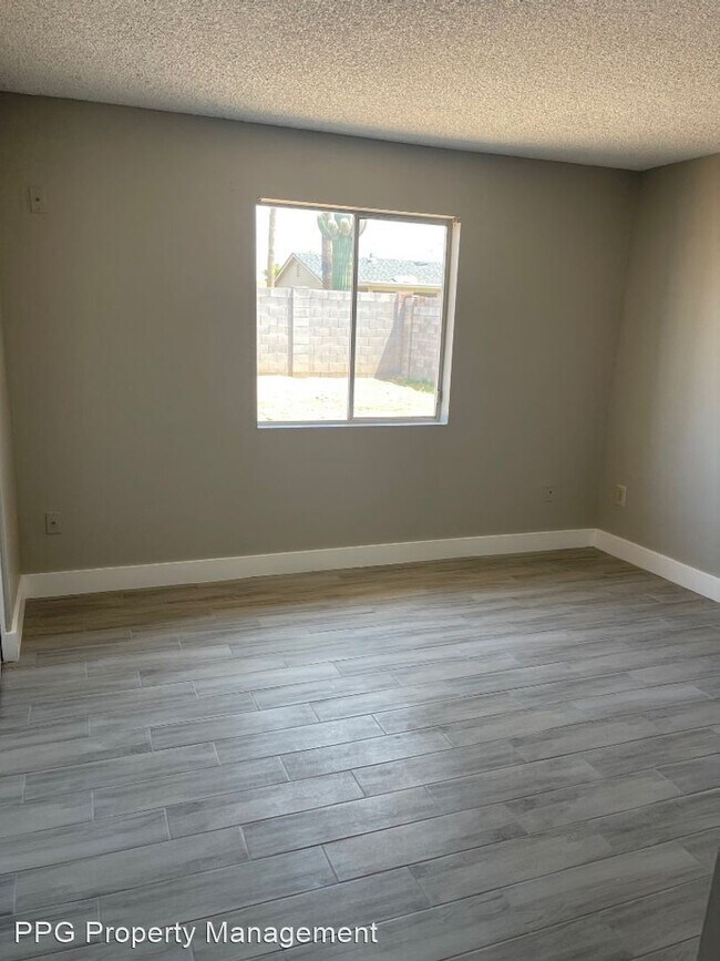 Foto del edificio - 4 br, 2 bath House - 3836 W Sharon Ave