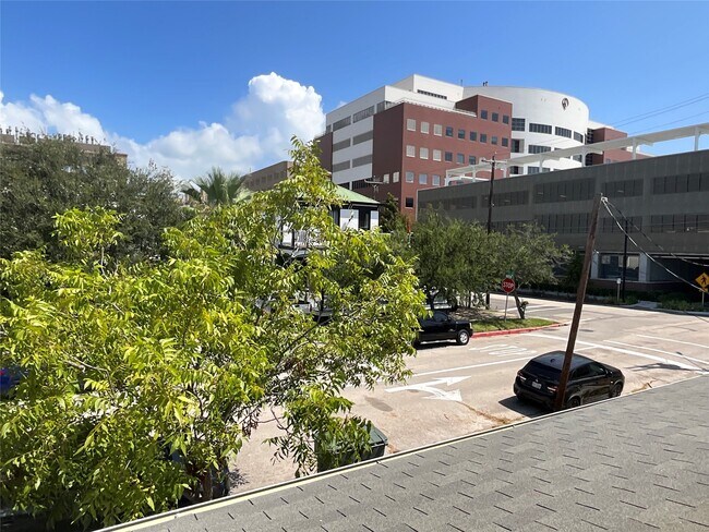 Foto del edificio - 905 Post Office Rear Street