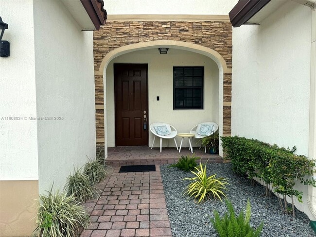 Foto del edificio - 3354 SE 1st Ct