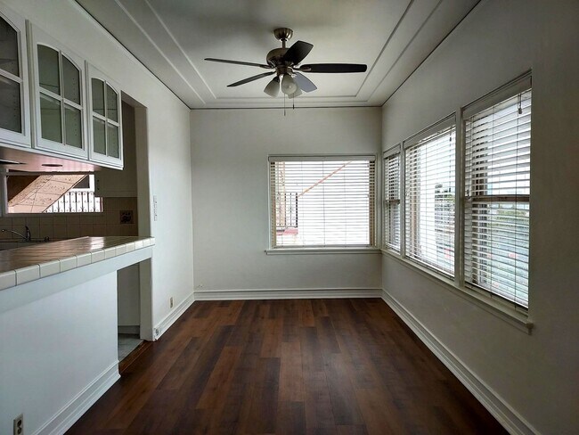Foto del edificio - South Mission Hills/Midtown 2 Bed/2 Bath Downstairs Apartment