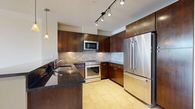 Interior Photo - Ashton Bellevue