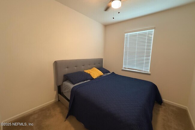 Building Photo - 2977 Alpin Dr