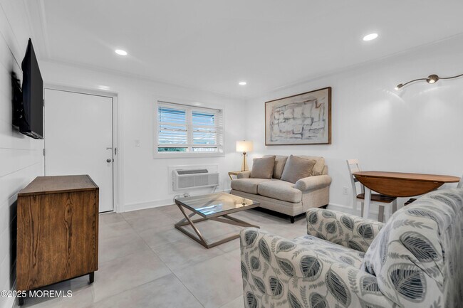 Foto del edificio - 548 Ocean Blvd