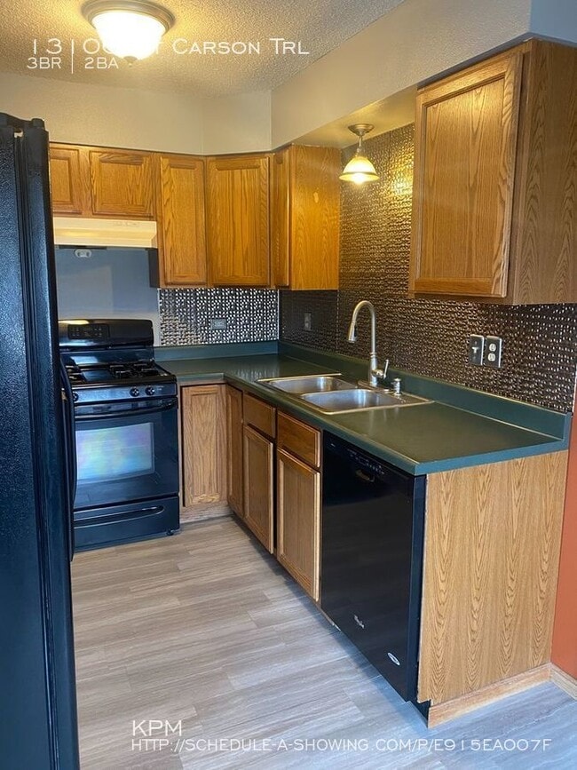 Foto del edificio - 13106 Kit Carson Trail