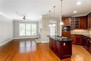 Foto del edificio - 825 Highland Ln NE