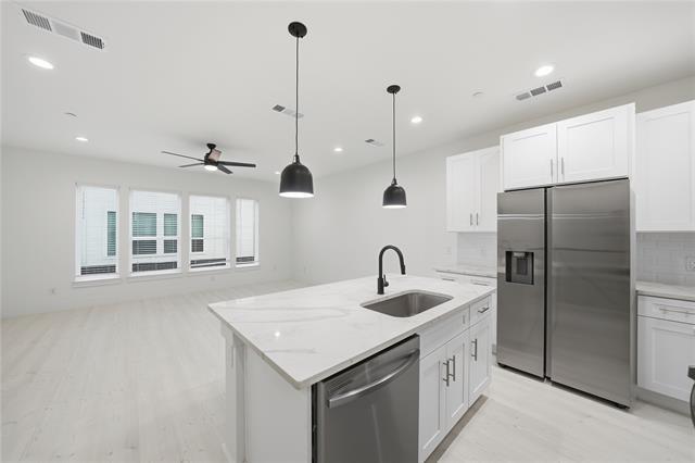 Building Photo - 7207 Mohawk Dr