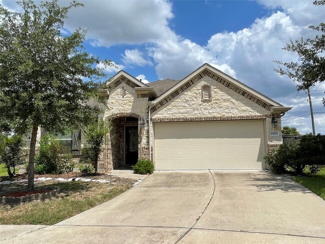 Building Photo - 11075 Walts Run Ln