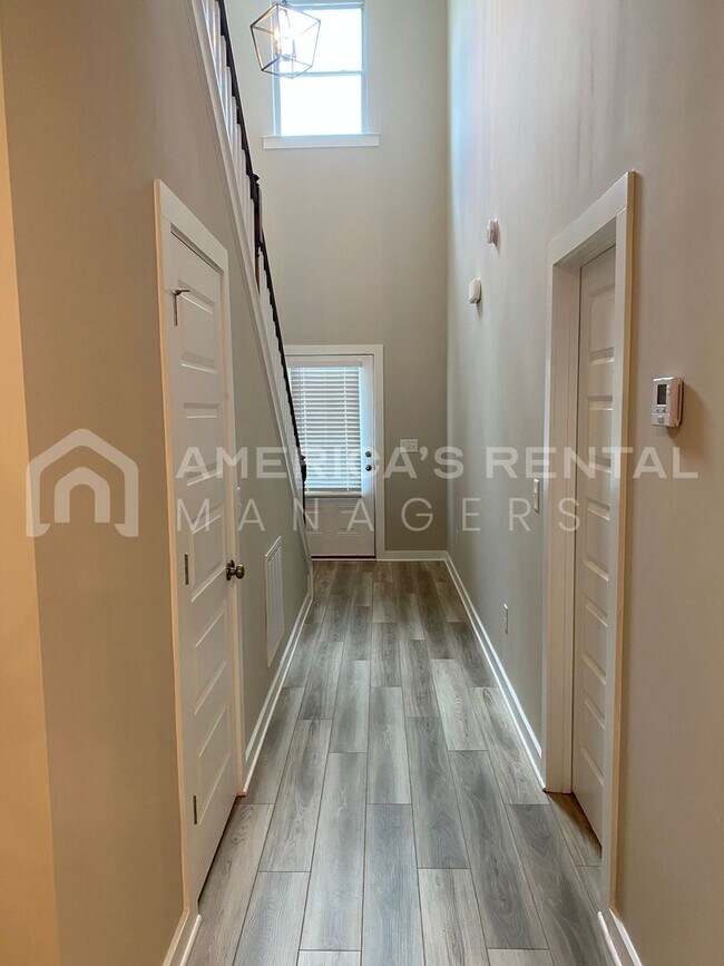 Building Photo - Home for Rent in Jasper, AL!!! Available N...