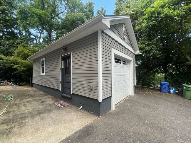 Building Photo - 108 Fruita St