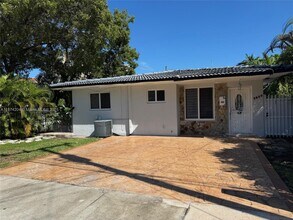 Building Photo - 3639 SW 12th St