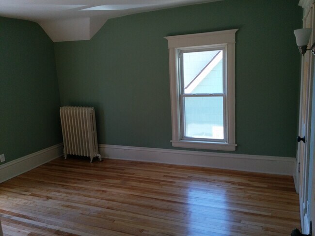 Foto del edificio - 2504 Harriet Ave